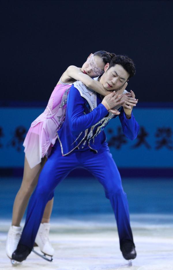 花样滑冰——中国杯:表演滑举行 花样滑冰——中国杯:表演滑举行