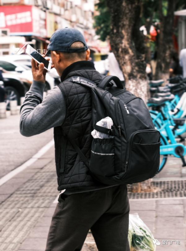 最低10.9℃!厦门街头集齐“春夏秋冬”!明天更冷…… 最低10.9℃!厦门街头集齐“春夏秋冬”!明天更冷……