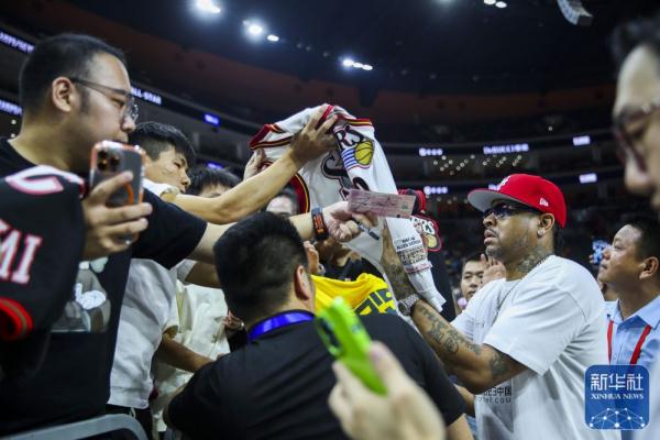 篮球丨美国全明星队2023中国行比赛在东莞举行 篮球丨美国全明星队2023中国行比赛在东莞举行