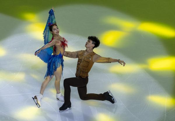 花样滑冰——中国杯:表演滑举行 花样滑冰——中国杯:表演滑举行