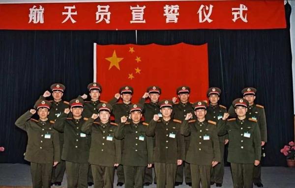 退役航天员吴杰：纵使没有飞天，甘愿奋斗终身！