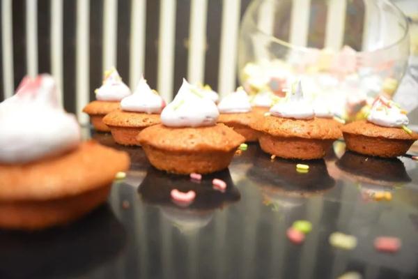 人造奶油必定有大量反式脂肪酸?调和油不如动物油?专家解读→ 人造奶油必定有大量反式脂肪酸?调和油不如动物油?专家解读→