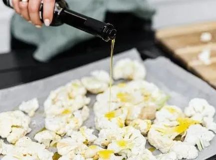 人造奶油必定有大量反式脂肪酸?调和油不如动物油?专家解读→ 人造奶油必定有大量反式脂肪酸?调和油不如动物油?专家解读→