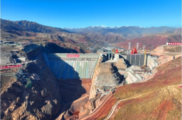 黄河上游在建海拔最高、装机最大水电站正式下闸蓄水 黄河上游在建海拔最高、装机最大水电站正式下闸蓄水
