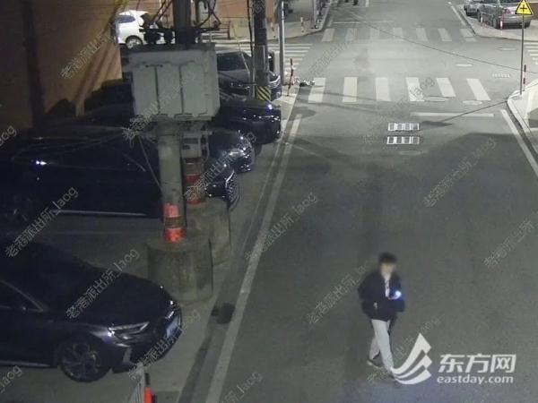 "本地大学生兼职上门"？民警扫码揭秘“暧昧小卡片”