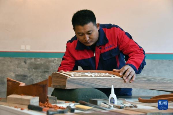 百架“兰考古筝”亮相中央音乐学院