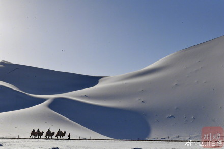 敦煌初雪大漠雪景滤镜上新