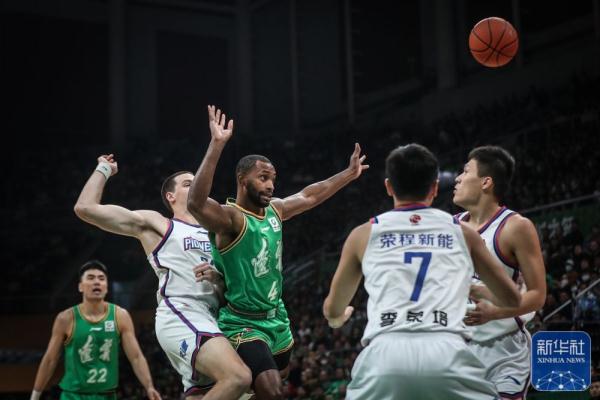 篮球丨CBA常规赛:辽宁本钢胜天津先行者 篮球丨CBA常规赛:辽宁本钢胜天津先行者