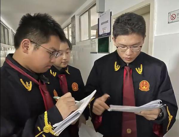 不服学校赏罚？学生把老师“告”上了法庭
