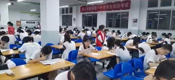 不服学校赏罚？学生把老师“告”上了法庭