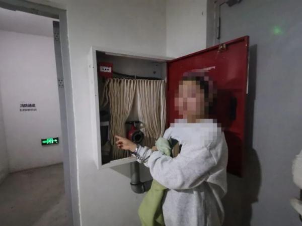 搬弄闺蜜的“是非”不好，偷闺蜜的……更不好！
