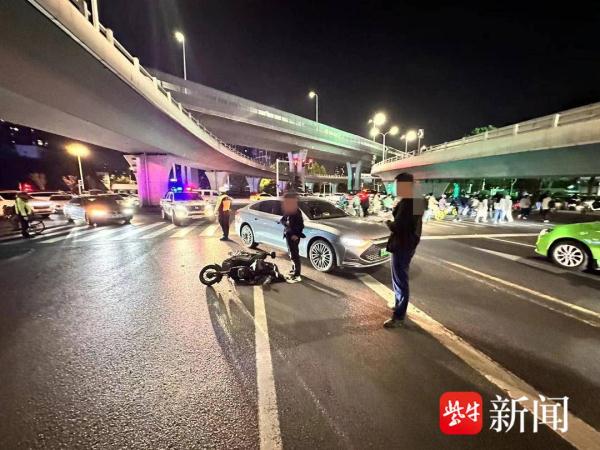 急着下班骑电动车逆行，被撞伤还要担全责