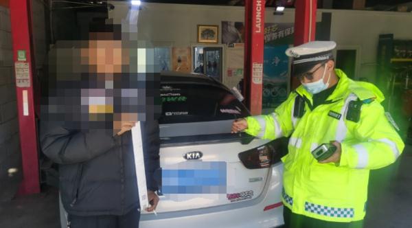 排气管喷火?组团来“炸街”?管上!! 排气管喷火?组团来“炸街”?管上!!