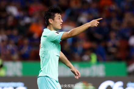 中国男足逆转泰国取得开门红 中国男足逆转泰国取得开门红