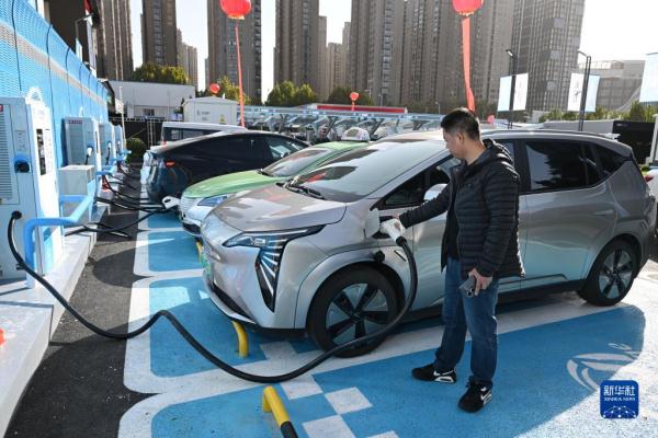 超级充换电综合能源站助力节能减排 超级充换电综合能源站助力节能减排