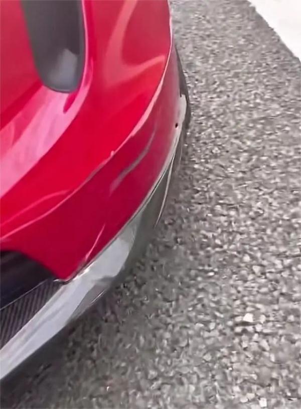 外卖员撞坏豪车想分期赔偿,车主婉拒还想给他医药费 外卖员撞坏豪车想分期赔偿,车主婉拒还想给他医药费