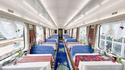 首趟“象往号”环云南游列车开行