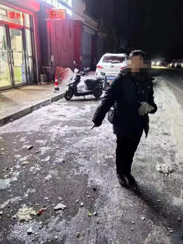 “碎盘子”从天而降？警方提醒→