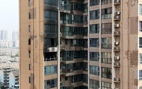 湖南一女子用吹风机“吹”出一场火灾 湖南一女子用吹风机“吹”出一场火灾