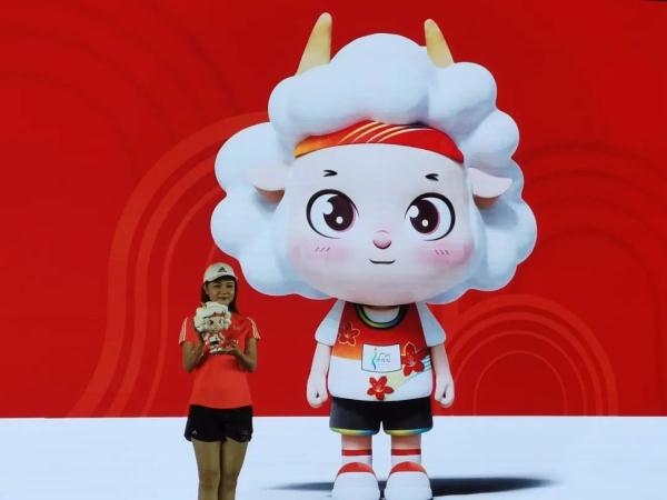 2023广州马拉松完赛奖牌、吉祥物亮相