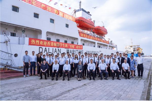 再度访港!今起可登船参观 再度访港!今起可登船参观