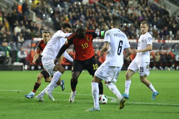 欧预赛 | 塞尔维亚首获欧锦赛席位 传统三强小组第一出线