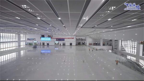 7座高铁站亮相！这条设计时速350公里高铁即将开通
