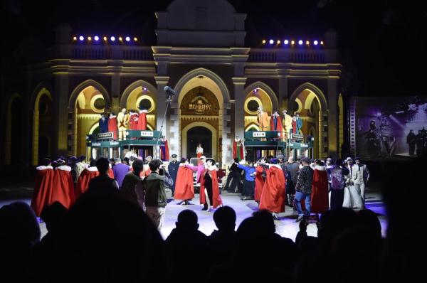 河南中牟：电影小镇奇妙夜