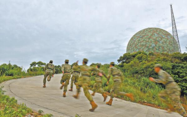 万张航迹图见证使命担当！读懂一群雷达兵的“辩证法”