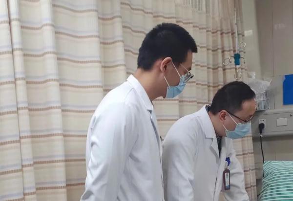 吃了一盘家常菜,杭州90后小伙竟直接瘫倒送医!很多人爱吃 吃了一盘家常菜,杭州90后小伙竟直接瘫倒送医!很多人爱吃