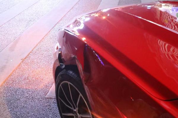 人在家中坐,祸从天上来!只因女子一个错误操作 人在家中坐,祸从天上来!只因女子一个错误操作