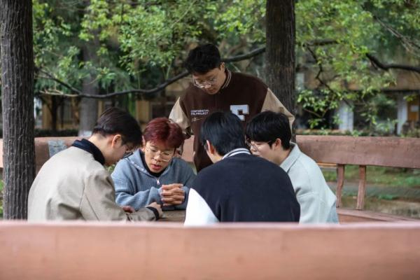 4人4年获超8万奖学金！秘籍是……