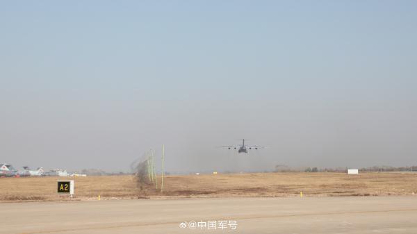 起飞！运20赴韩接运志愿军烈士遗骸回国