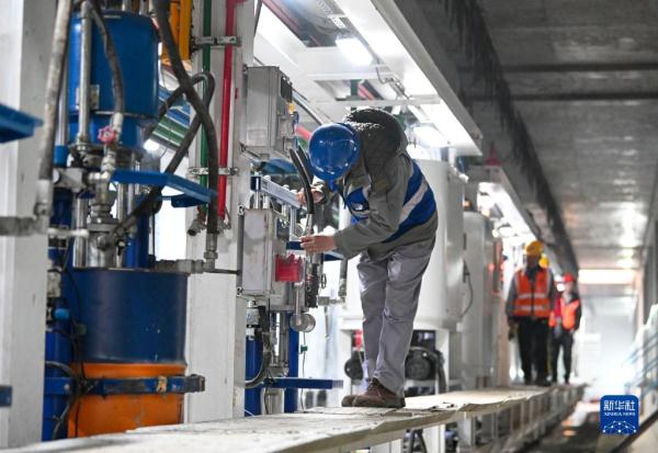 天津轨道交通Z4线一期工程盾构始发