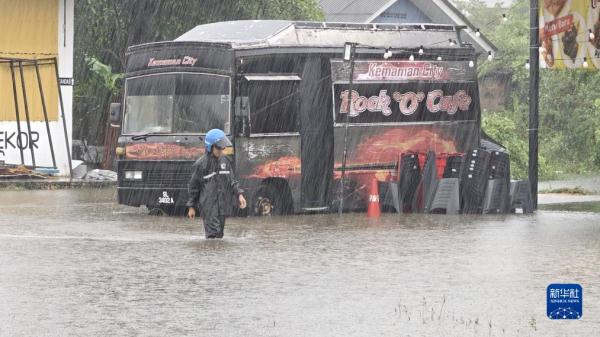 马来西亚登嘉楼州发生水灾