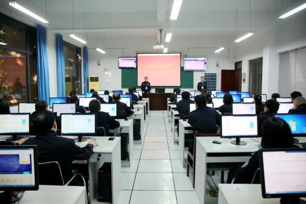 文考、武考、实地考……行不行群众说了算! 文考、武考、实地考……行不行群众说了算!