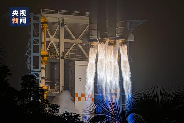 火箭尾焰“拉面”太惊艳！摄影师揭秘