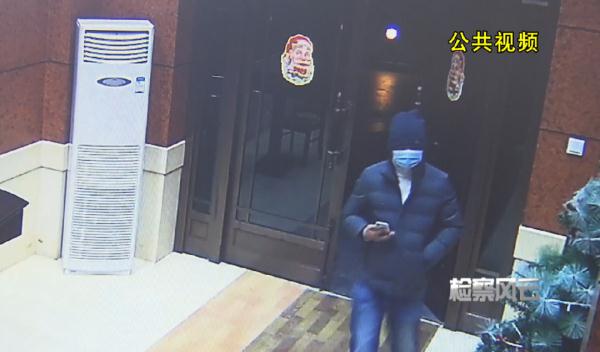上海80岁老太面对入室抢劫镇定自诺，还给儿子发了条英文短信