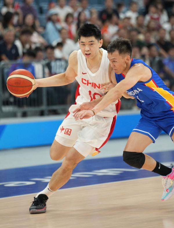 曾令旭:更多大学生球员在CBA立足是未来的趋势 曾令旭:更多大学生球员在CBA立足是未来的趋势