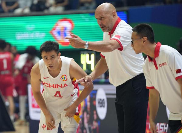 曾令旭:更多大学生球员在CBA立足是未来的趋势 曾令旭:更多大学生球员在CBA立足是未来的趋势