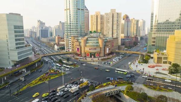 陪伴上海人30年,知名百货将重建!徐家汇这家商场也要改造,阿姨爷叔赶来抢货 陪伴上海人30年,知名百货将重建!徐家汇这家商场也要改造,阿姨爷叔赶来抢货