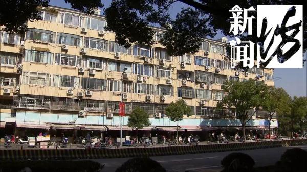 上海这条街整日热火朝天！都是违法的？有居民忍不了被迫搬离…