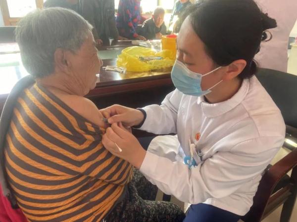 西城区卫生健康系统支援门头沟区清水镇、房山区佛子庄乡灾后恢复重建工作 西城区卫生健康系统支援门头沟区清水镇、房山区佛子庄乡灾后恢复重建工作