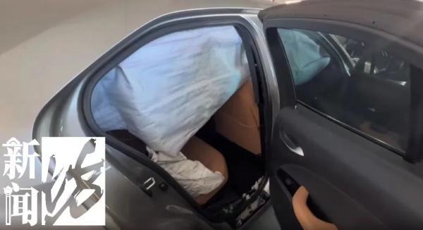 上海一司机吓懵！好好开着车，气囊突然爆了...行车记录仪还原蹊跷过程→
