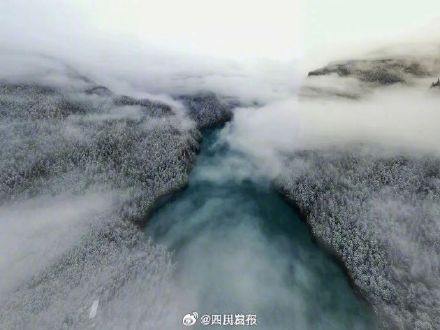 九寨沟银装素裹美如画 九寨沟银装素裹美如画