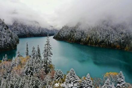 九寨沟银装素裹美如画 九寨沟银装素裹美如画