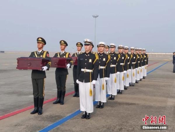 英雄，我们回家！