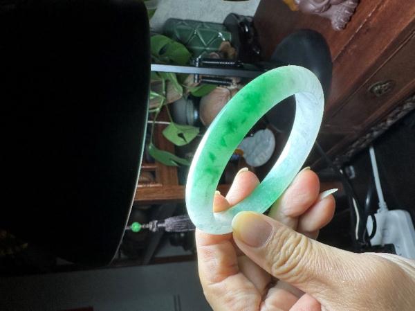 直播间买珠宝为啥到手就“变质”? 直播间买珠宝为啥到手就“变质”?