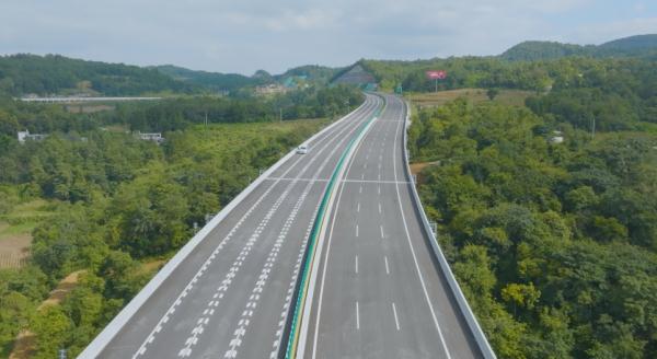 定了！明天通车！