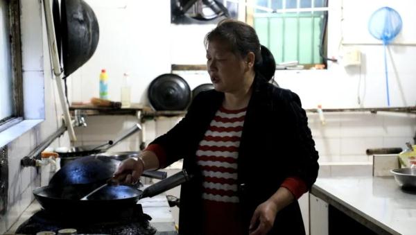 流口水!很多人爱吃的冬日限定美味上线!有人家每年卖出200斤 流口水!很多人爱吃的冬日限定美味上线!有人家每年卖出200斤